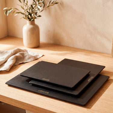 arcos-tagliere-nero-grande-300x400x15-mm-superficie-antibatteriana-non-porosa image 3